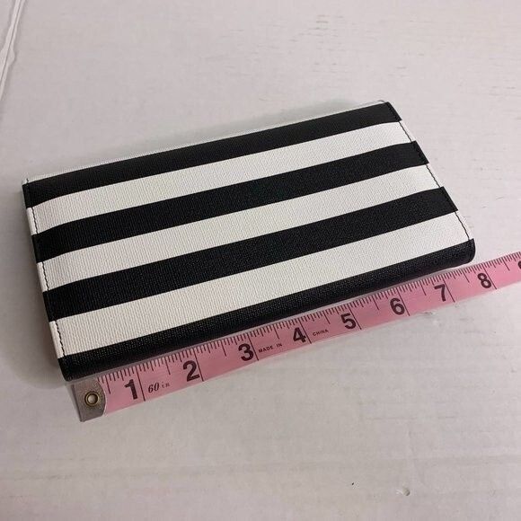 Kut from the Kloth Slim Black and White Striped Tri-Fold Wallet FabFitFun New - Picture 3 of 7
